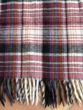 Sciarpa Tartan Burgundy In Pura Lana Vergine 100% Unisex Come Nuova
