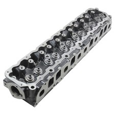 Engine cylinder head for jeep - for,