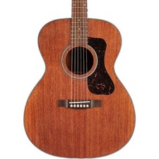 Guild OM-320 Grand Auditorium