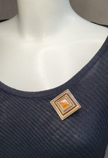 Broche  lea stein rhodoid