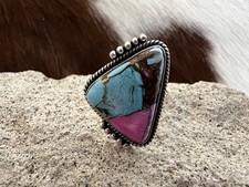 Anello triangolare in argento