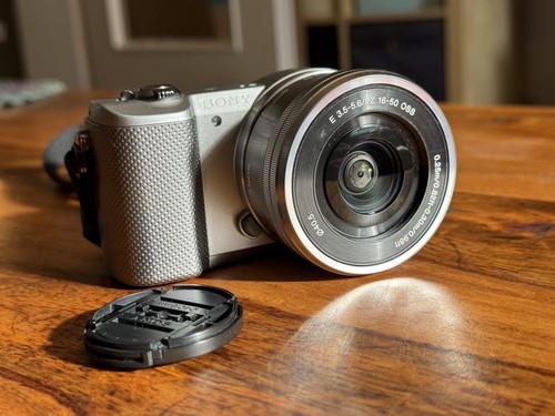 Sony alpha 5000 ilce - alpha,