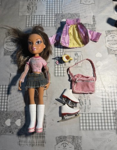 Bratz bambola con - con, vestiti
