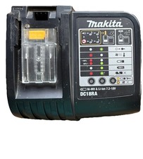 Makita DC18RA Caricabatteria