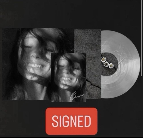 Ariana grande signed - signed, vinyl