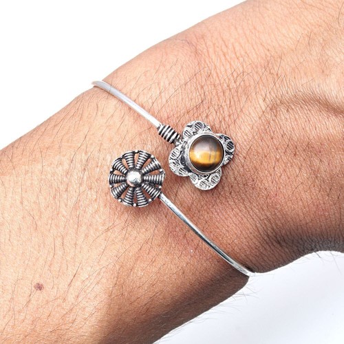 Bracciali con gioielli fatti - , a