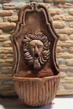 Fontana antichizzata per presepe, miniature. 