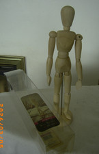 Manichino in legno per artisti