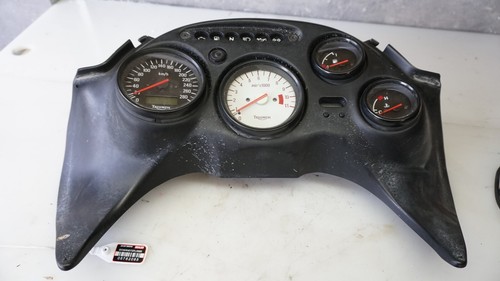 Triumph 955i - triumph,