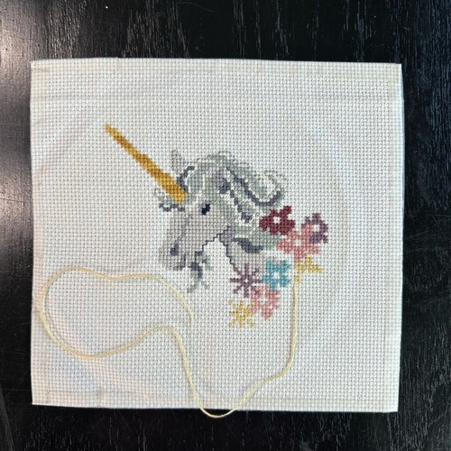 Ricamo punto croce - , unicorno