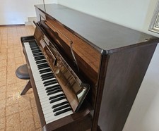 Pianoforte Verticale Petrof - Mobile In Noce Lucido