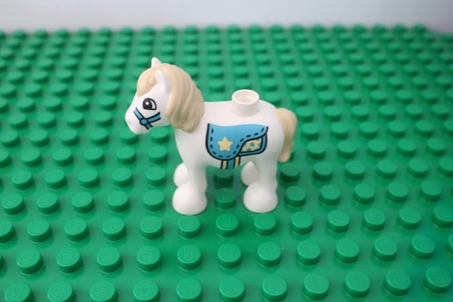 Duplo white farm circus - duplo, parade