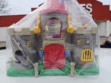 Castello Little People Lil