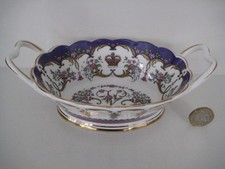 BUCKINGHAM PALACE ROYAL