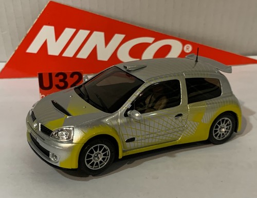 Ninco slot car 50297 renault - ninco,
