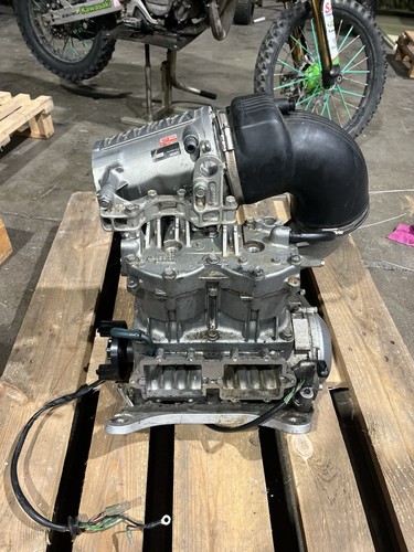 Yamaha 701 superjet engine - yamaha,