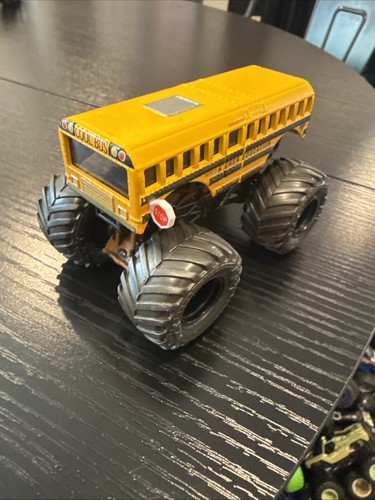 Monster jam scuolabus - monster,