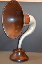 Grande antico altoparlante