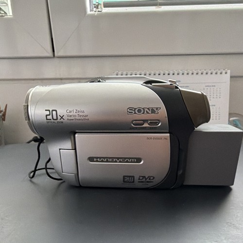 Sony handycam dcr - sony,
