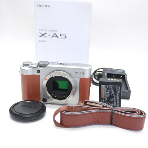 Fotocamera digitale mirrorless