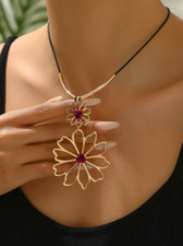 Collana con ciondolo in