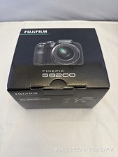 Fujifilm FinePix S8200 - 40x