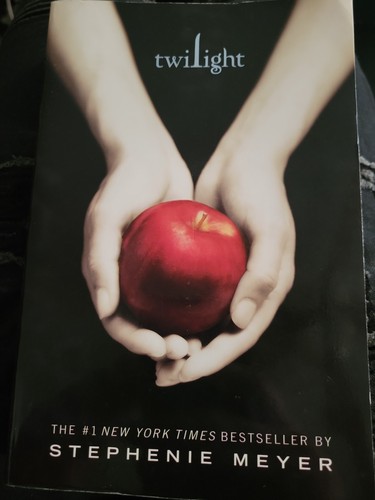 Twilight stephenie meyer - twilight:,
