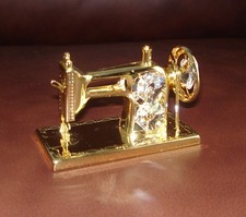 MACCHINA DA CUCIRE ~ FIGURA