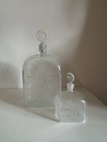 Coppia bottiglia liquore - bottiglia, o