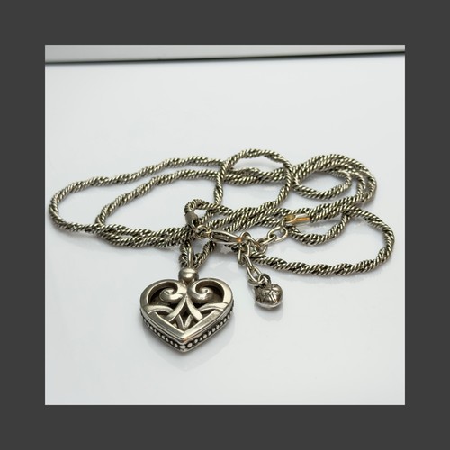 Collana medaglione cuore