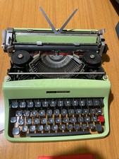 Macchina da scrivere Olivetti