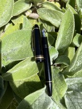 (Molto buono con ricariche) Montblanc Meisterstück 147 Traveler M 14K pennino