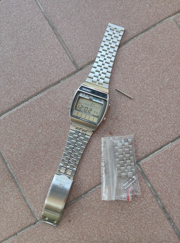 Vintage lcd digital watch - lcd,