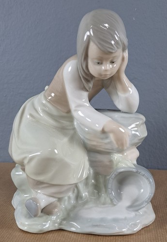 Figura porcelana nao - figura, de