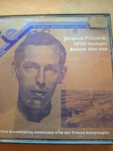 Jacques piccard 3700m - piccard, below