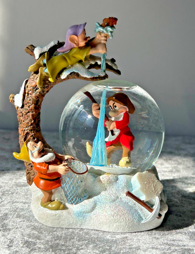 Disney snow white - white, and