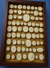 Grand Tour-70 Antichi calchi in gesso-Miti-Eroi-Filosofi-Reali Profili-XIX Sec.