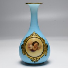 Antico vaso ritratto in vetro