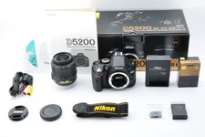 Nikon D5200 18-55mm quasi come