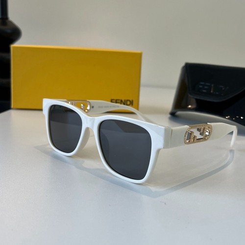 Fendi fe40044u sunglasses - fendi,