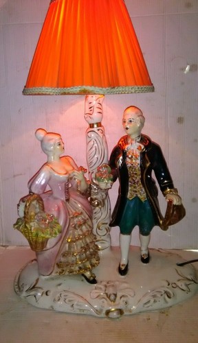 Vecchio lume ceramica - in,