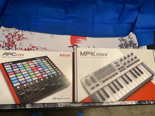 Pacchetto akai mpk - iv, e