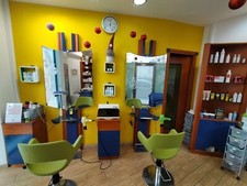 Arredamento Parrucchiere completo. Da non perdere 