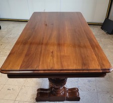 Importante tavolo noce massiccio fatto da un artigiano, periodo anni 80