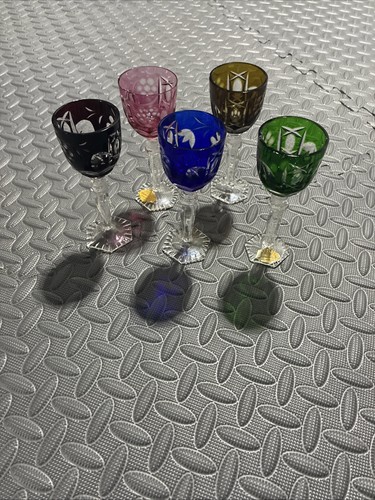 Set bicchieri da vino - un,