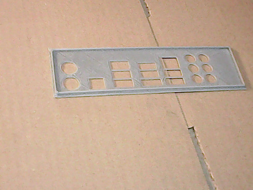 Shield plaque arriere en - i/o,