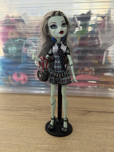 Monster high frankie stein 1st - frankie,