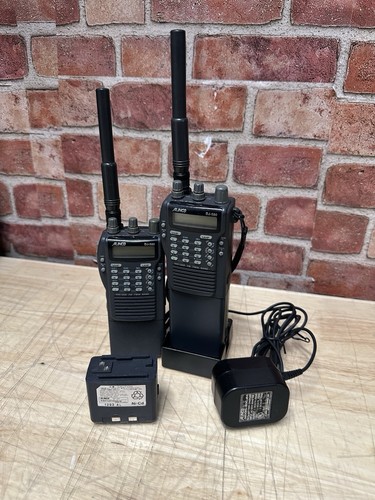 Lotto alinco 580t con dock - alinco, dj-580t