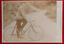 CARTOLINA BICI  CON TARGA ANT  UOMO CICLISMO  FINE 800 C.
