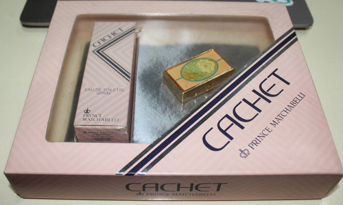 Profumo chachet eau - chachet, de
